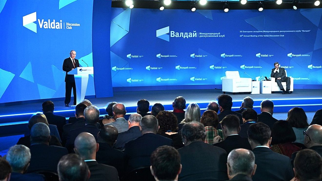 Vladimir Putin: Noi suntem confruntaţi în principal cu sarcina de a construi o nouă lume, o lume multipolară / Ofensiva rusă în Ucraina nu este un "conflict teritorial"