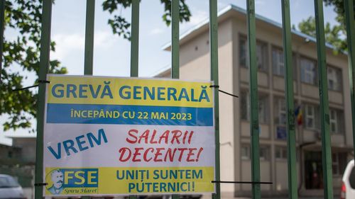 Greva generală din școli continuă marți. Guvernul nu a mai invitat luni sindicatele la discuții, după ce reprezentanții profesorilor au cerut o nouă întâlnire