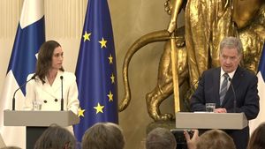 BREAKING VIDEO Președintele și premierul Finlandei anunță că țara nordică va depune oficial cererea de aderare la NATO: "Este o zi istorică. O nouă epocă începe"