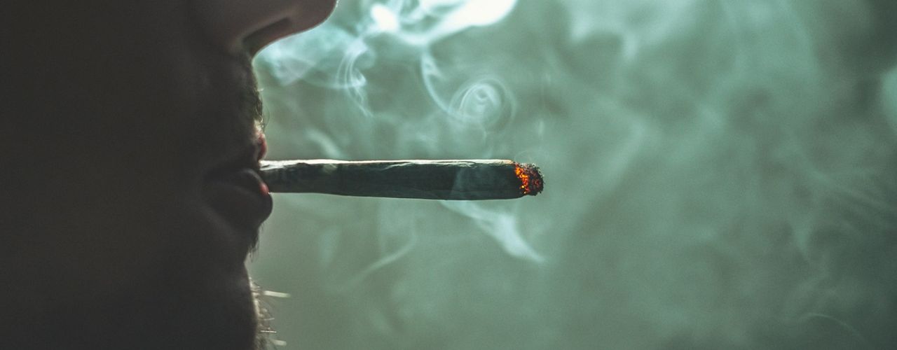 ANALIZĂ. Mai multe cazuri penale, în perioada recentă, cu medici inculpați pentru consum sau trafic de droguri. Șefa Colegiului Medicilor: ”Aceasta nu este o problemă a medicului român”