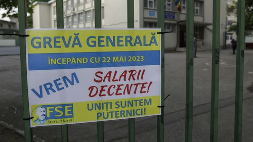 BREAKING Sindicatele anunță că greva profesorilor continuă și organizează joi un miting în București. ”Cred că va fi o grevă de durată, săptămâni întregi” - Anton Hadăr