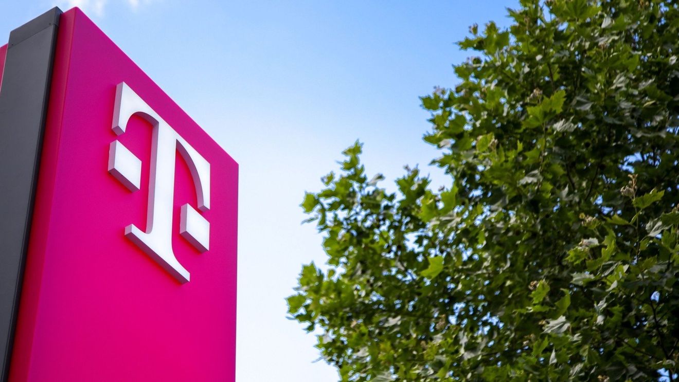 BREAKING Vânzarea Telekom - parafată. Cum se împart clienții și activele între Vodafone și Digi