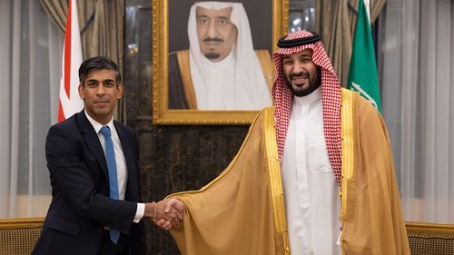 Premierul britanic s-a întâlnit cu prințul moștenitor al Arabiei Saudite/ Rishi Sunak: "Am convenit acțiuni coordonate pentru a preveni o nouă escaladare în regiune, pentru a oferi ajutor umanitar vital în Gaza și pentru a sprijini stabilitatea"