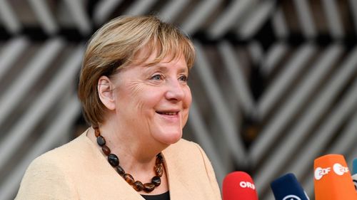 Angela Merkel își scrie memoriile, pentru a-și explica principalele decizii politice, dezvăluie colaboratoarea sa