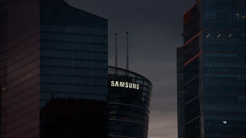 Drama de la Samsung nu s-a încheiat, chiar dacă greva a fost evitată / Bonusuri de până la 416.000 de dolari stârnesc noi tensiuni