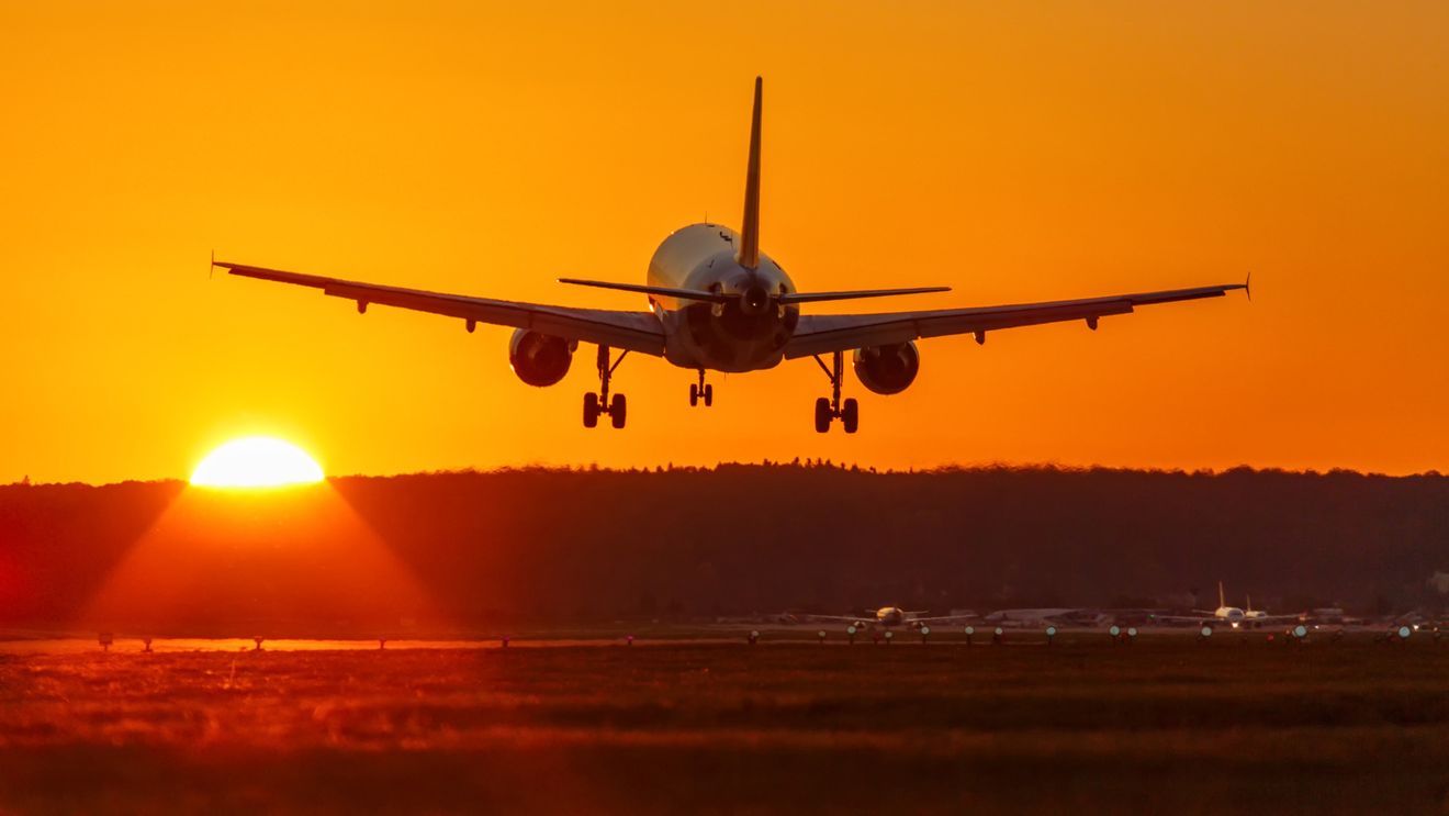 5 strategii eficiente pentru a face față anxietății de zbor