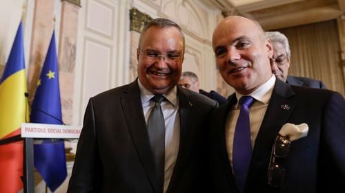 Rareș Bogdan spune că le trimite o duzină de batiste PSD-iștilor să-și șteargă lacrimile după prezidențiale: ”Că tot au o problemă cu batista mea”