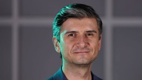 Iată cum este poziționată România în noul „Război Rece”, în care bătălia se dă pentru supremația în domeniul AI. Instabilitatea politică și economică ne-ar putea spulbera visele în domeniu