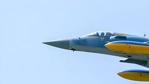 FOTO Prima imagine oficială cu un avion Mirage 2000 din dotarea Ucrainei, publicată de președintele Zelenski / Ce detalii interesante dezvăluie