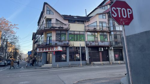 Primăria Cluj-Napoca pregătește interzicerea jocurilor de noroc în spații fizice, invocând protecția tinerilor și interesul public local