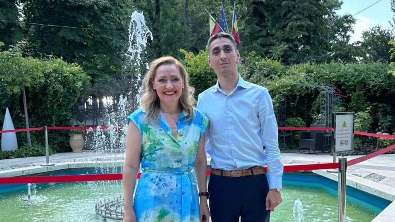 Flavia Boghiu, iniţial aleasă în Biroul USR, vorbeşte de presiuni şi de ignorarea votului delegaţilor, după ce a renunțat la locul ei / Şeful USR Iaşi a intrat în Biroul Naţional după ce alţi cinci membri aleși au renunțat la locurile lor