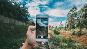 Google Photos se reinventează la 10 ani / Editare cu inteligență artificială pentru oricine
