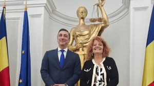 Franța a mulțumit României pentru cooperare în cazul fugarului Mohamed Amra, capturat în București / Procurorul general Alex Florența, întâlnire cu omoloaga din Franța, Laure Beccuau