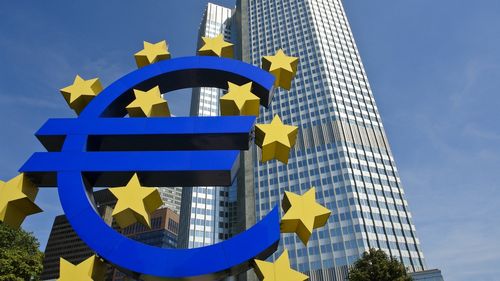 Preşedinta Băncii Centrale Europene  trage un semnal de alarmă cu privire la „un pericol foarte grav” dacă Donald Trump preia controlul politicii monetare a SUA