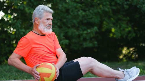 Cercetători: Lupta împotriva demenţei ar trebui să înceapă la 40 de ani / Exercițiile fizice regulate, somnul suficient și stimularea creierului, măsuri ce pot ajuta la combaterea acestor boli