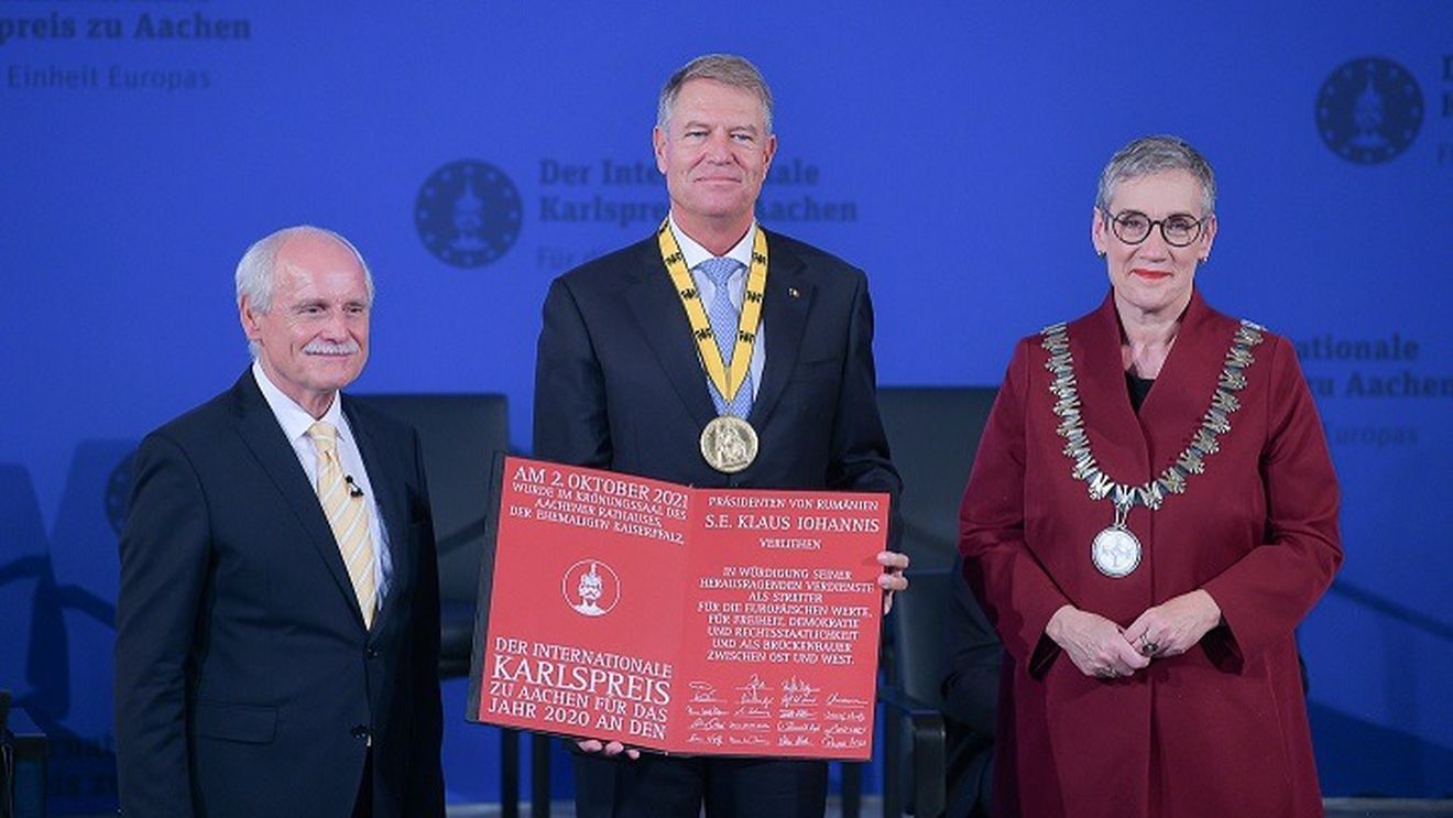 Publicație influentă la Bruxelles: Președintele Iohannis își pierde strălucirea / Suspiciunile de corupție urmăresc noul guvern / Lider PNL: Cazul Vicol, o mare pierdere de credibilitate pentru partid și pentru Iohannis