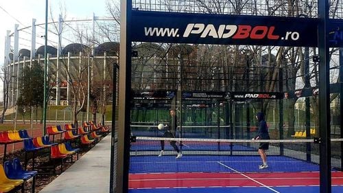 România a câştigat titlul mondial la padbol / Cum se joacă această combinație de fotbal, tenis, padel şi squash