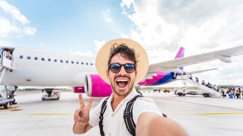 Cele mai căutate destinații de vară din Europa: recomandările unei însoțitoare de zbor pentru vacanțe accesibile.  De la plaje mediteraneene la orașe istorice, descoperiți destinații de neuitat pline de istorie, aromă locală sau frumusețe la malul mării