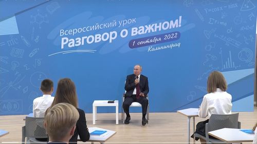 VIDEO Putin susține în fața unor elevi din Kaliningrad că scopul „operațiunii militare speciale” din Ucraina este „eliminarea enclavei antirusești”: „Ucraina nu a avut niciodată statalitate înainte de formarea URSS”
