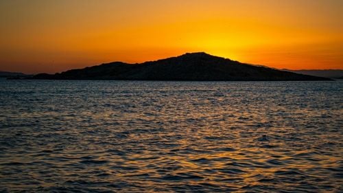 Tradiții de sute de ani, vânătoare de foci și consiliul pescarilor: Cum arată viața în Maakalla, cea mai izolată insulă din Marea Baltică