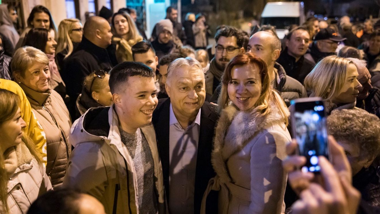 STUDIU Tot mai mulți tineri maghiari pleacă la studii în afara Ungariei / Transilvania și Cluj-Napoca devin opțiuni din ce în ce mai importante / Ungaria a devenit din nou țară de emigrare