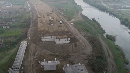 VIDEO Pro Infrastructură: Situație îngrijorătoare pe șantierul Autostrăzii A3 Transilvania. Constructorul este cvasi-inexistent, subcontractorii neplătiți au plecat sau sunt pe cale să o facă