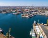 BREAKING Dronă marină găsită în Portul Constanța, în dana ARSVOM / Nu e cunoscută proveniența sau dacă avea încărcătură explozibilă / Posibil exercițiu al Armatei (surse)