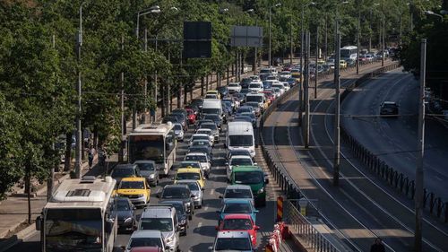 Peste 44 milioane de euro, fonduri europene pentru descongestionarea traficului în arealul celor șase reședințe de județ din regiune Centru