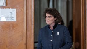 Harsh dissenting opinion from Judge Iulia Scîntei on the CCR decision in the Șoșoacă case: the Constitutional Court legislated beyond its competence / Sanctioning limits on freedom of expression falls to other state institutions