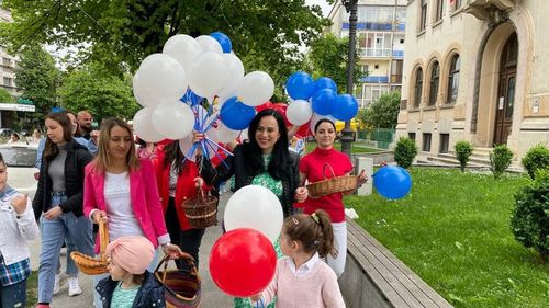 Cine este Simona Bucura-Oprescu, propusă de PSD ministru al Muncii: A studiat la academia SRI / Laude pentru China și cerere de deschidere în Pitești a unui Institut Confucius / Protejată a fostului baron de Argeș Constantin Nicolescu