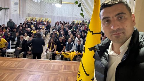 Fostul candidat extremist George Simion, discurs halucinant despre actuala putere, către românii din Spania: ”Au o cultură a morţii şi sunt în stare să calce pe cadavre, aşa cum au făcut în aceste luni / Să fiţi pregătiţi, pentru că trebuie să revendicăm ţara noastră”