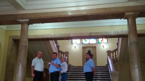 Liga Studenților Iași îl acuză pe rectorul Tudorel Toader de organizarea în secret a întâlnirii Consorțiului Universitaria și de folosirea poliției împotriva celor care ar fi vrut să participe la discuții