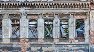 Primul pas pentru restaurarea Hanului Solacolu, clădire de patrimoniu de pe Calea Moșilor din București ajunsă într-o stare de degradare extremă