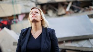  Germania ia măsuri contra extremei drepte în interiorul țării: Vrem să distrugem aceste rețele de extremă-dreapta. Vrem să le lipsim de veniturile lor, vrem să le luăm armele