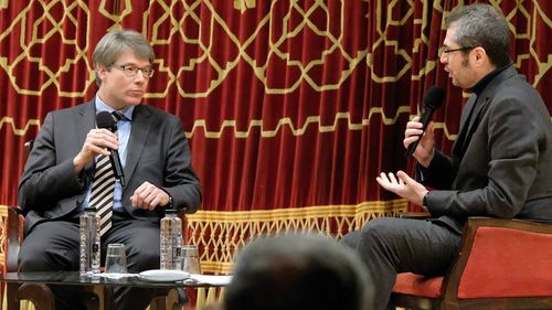 De ce România e diferită de Ungaria și Polonia? Trei explicații de la un reputat istoric pentru votul pro UE: Rolul diasporei, lipsa de susținere populară a acțiunilor guvernului și latinitatea românilor