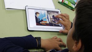Sondaj: Aproape jumătate dintre adolescenţii din SUA au fost victime ale hărţuirii online  