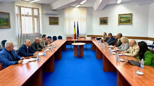 Întâlnire între ministrul Justiției și reprezentanții Băncii Mondiale / Pe agenda discuțiilor, modernizarea infrastructurii instanțelor de judecată și a sistemului penitenciar