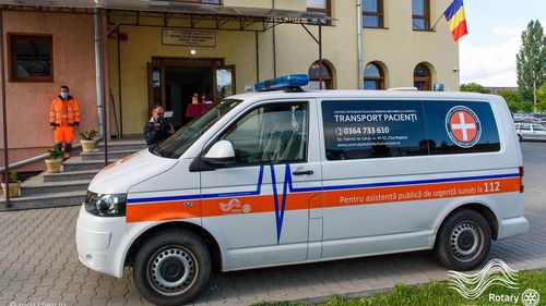 Ambulanță achiziționată de Asociația Rotary Club Opera pentru Centrul de Îngrijiri Paliative „Sfântul Nectarie” din Cluj-Napoca