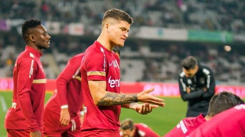 CFR Cluj pierde cu Lazio, la Roma, 0-1. Românii au jucat aproape întregul meci cu un jucător în plus / Dan Petrescu: ”Puteau să joace şi în nouă... S-a văzut diferenţa de valoare”
