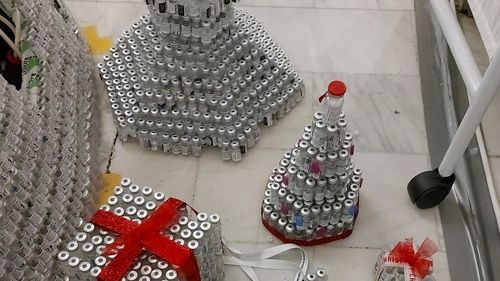 Brad din doze de vaccin consumate, la centrul de la Palatul Copiilor din Bucureşti / Coordonatorul centrului şi firma care trebuia să preia deşeurile medicale, amendaţi cu 90.000 de lei