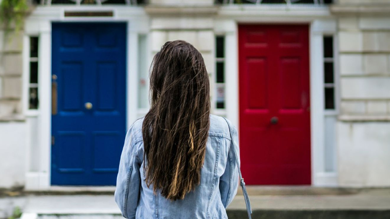 Dincolo de ratiune: De ce votăm cum votăm