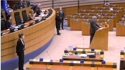 Cazul vaccinurilor AstraZeneca descoperite în Italia. Comisar european: Numărul de doze trebuie confirmat de autoritățile italiene, compania dă dovadă de lipsă de transparență cu privire la cantitatea pe care o produce