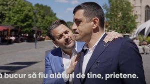 Extremistul Simion, paradă prin Cluj Napoca în compania unui american anonim pe care l-a prezentat ca „trimisul lui Donald Trump”