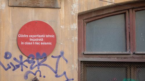 Ministrul Dezvoltării: Avem buget record pentru consolidarea clădirilor cu risc seismic, 1,5 miliarde de euro / Autorităţile locale, invitate să întocmească documentaţia