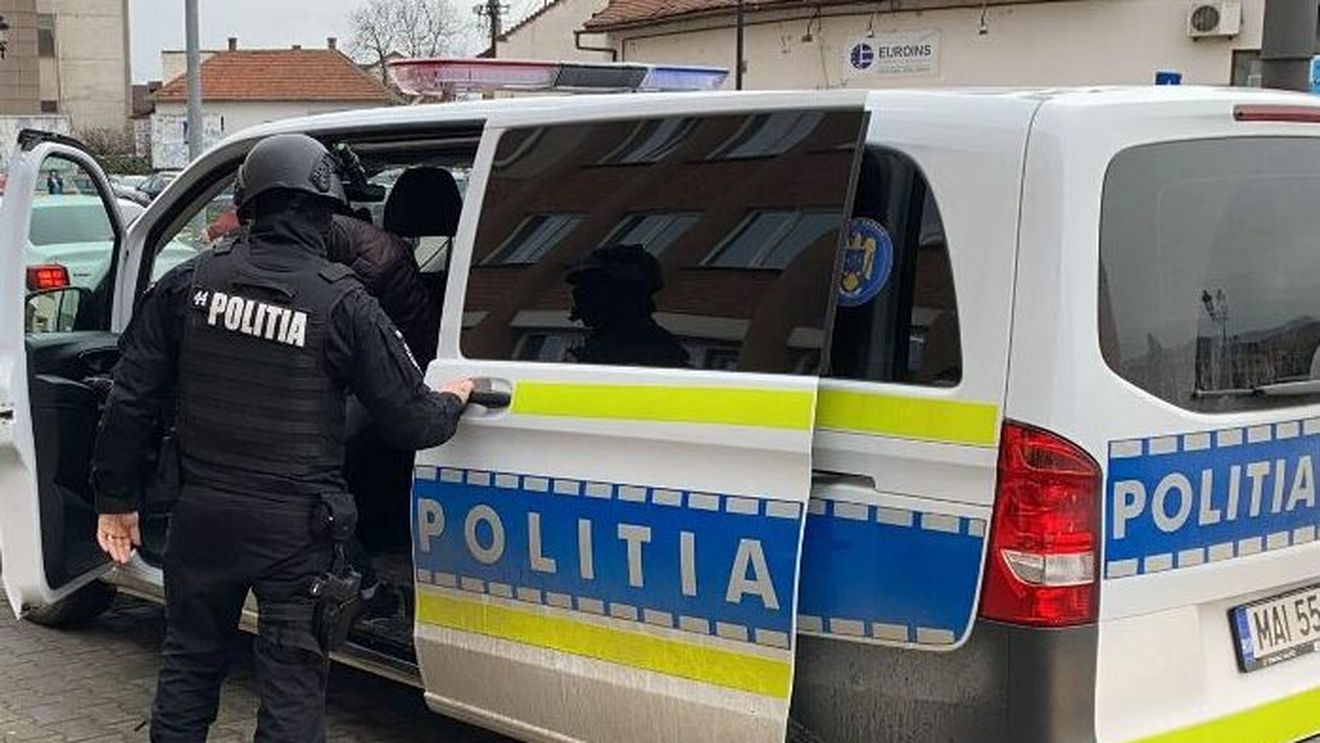 Percheziţii DIICOT în Arad, la o firmă care se ocupă cu importul de deşeuri