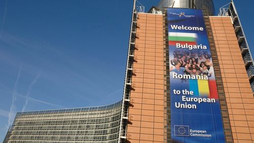 ZIUA EUROPEI. Șapte din zece români declară că se simt cetățeni europeni. Ce arată Eurobarometrul pentru România la capitolul Economie?