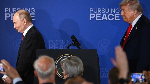 Casa Albă: Nu există niciun plan ca președintele Trump să se întâlnească cu Vladimir Putin în viitorul imediat / Trump anunțase că se va întâlni cu președintele rus la Budapesta