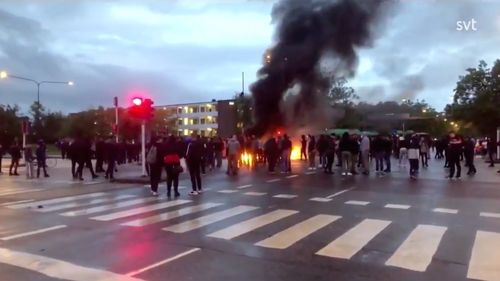 VIDEO Protestul anti-islam desfășurat la Malmö, Suedia: Mai mulți polițiști răniți și 20 de persoane reținute