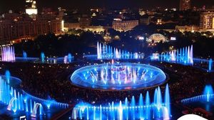 Spectacolele de la Fântânile Urbane din Piaţa Unirii revin din 23 mai / Vor fi temele: „Star Wars”, „Harry Potter”, „Piraţii din Caraibe”, „Veronica” și „Ciuleandra”