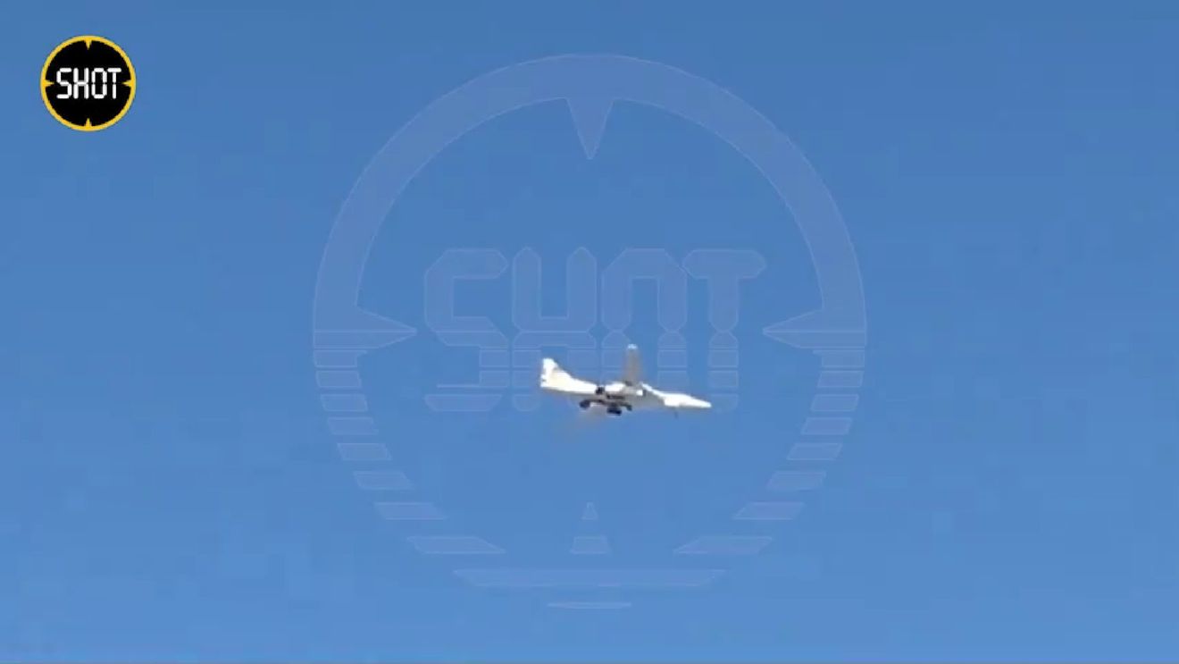 VIDEO Putin a zburat 30 de minute cu o versiune modernizată a bombardierului strategic Tu-160M